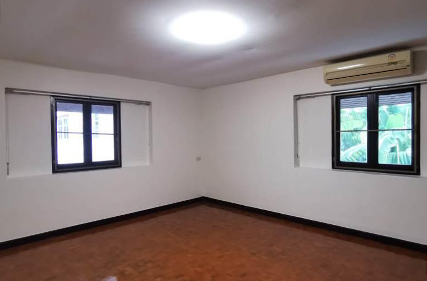 House with Shared Pool in Sukhumvit 